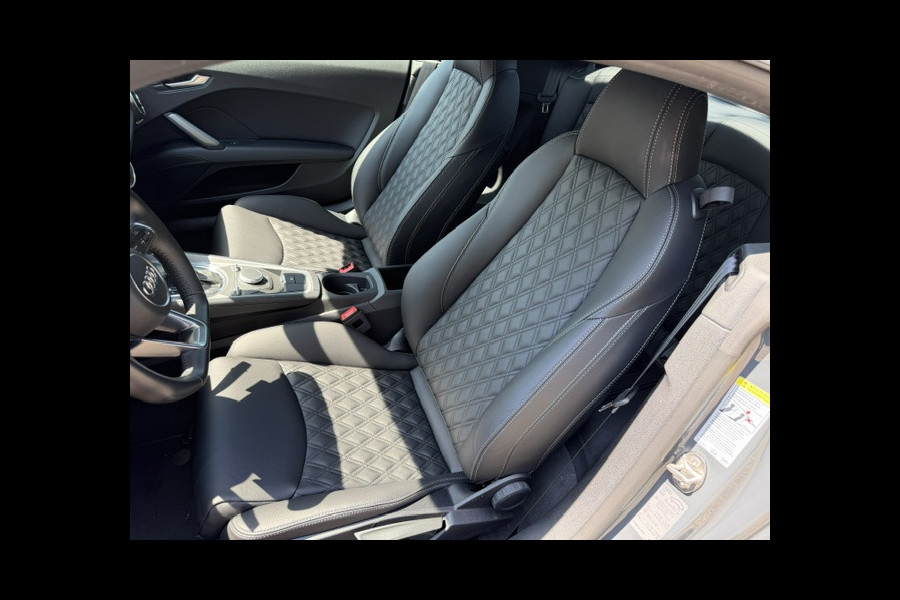 Audi TT 40 TFSI Pro Line Plus S-Tronic/Autom.,Leder int,Virtueel/ Navigatie,stoelverwarming,parkeersensoren,