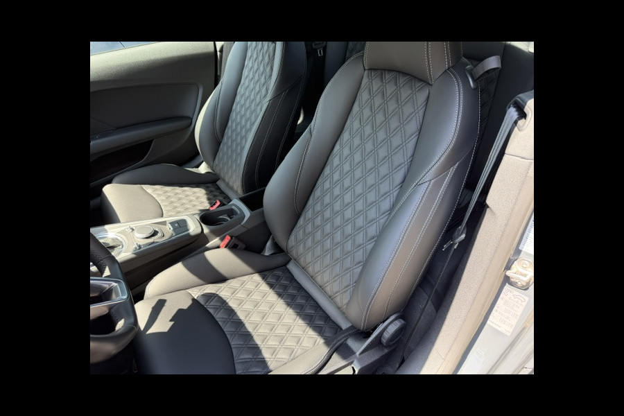Audi TT 40 TFSI Pro Line Plus S-Tronic/Autom.,Leder int,Virtueel/ Navigatie,stoelverwarming,parkeersensoren,
