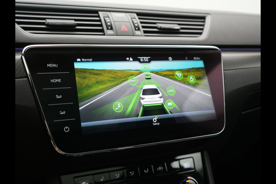 Škoda Superb Combi 1.4 TSI iV Sportline Business PHEV 218pk Dealer O.H. | Trekhaak Af Fabriek | Panodak | Adaptive Cruise | Canton Audio | 360 Camera | Alcantara Sportstoelen Memory & Verwarmd | Sfeerverlichting | Blis | Keyless | Plug In Hybrid |