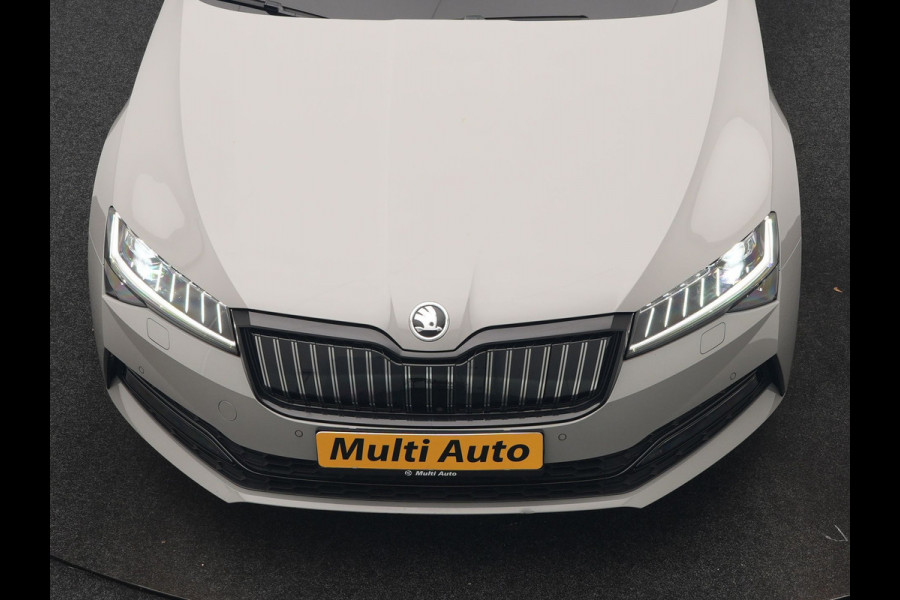 Škoda Superb Combi 1.4 TSI iV Sportline Business PHEV 218pk Dealer O.H. | Trekhaak Af Fabriek | Panodak | Adaptive Cruise | Canton Audio | 360 Camera | Alcantara Sportstoelen Memory & Verwarmd | Sfeerverlichting | Blis | Keyless | Plug In Hybrid |