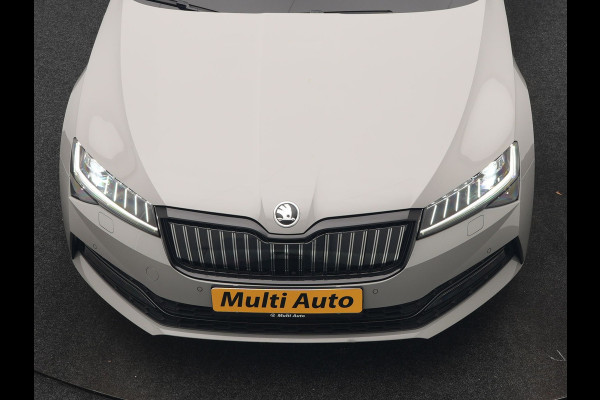 Škoda Superb Combi 1.4 TSI iV Sportline Business PHEV 218pk Dealer O.H. | Trekhaak Af Fabriek | Panodak | Adaptive Cruise | Canton Audio | 360 Camera | Alcantara Sportstoelen Memory & Verwarmd | Sfeerverlichting | Blis | Keyless | Plug In Hybrid |