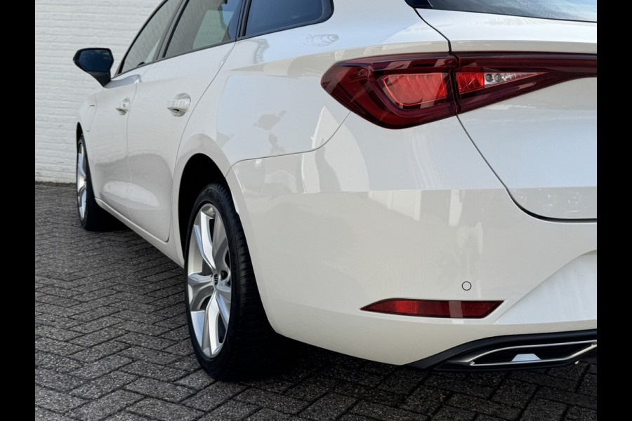 Seat Leon Sportstourer 1.4 TSI eHybrid PHEV FR Trekhaak Navi Carplay Camera Stoelverw Clima Cruise