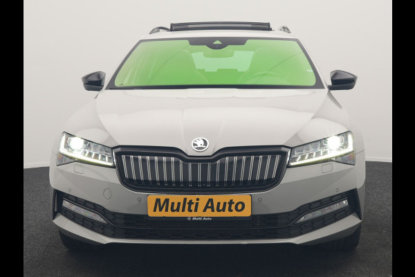 Škoda Superb Combi 1.4 TSI iV Sportline Business PHEV 218pk Dealer O.H. | Trekhaak Af Fabriek | Panodak | Adaptive Cruise | Canton Audio | 360 Camera | Alcantara Sportstoelen Memory & Verwarmd | Sfeerverlichting | Blis | Keyless | Plug In Hybrid |