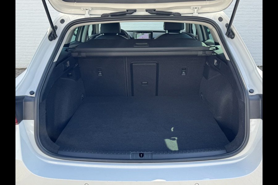 Seat Leon Sportstourer 1.4 TSI eHybrid PHEV FR Trekhaak Navi Carplay Camera Stoelverw Clima Cruise
