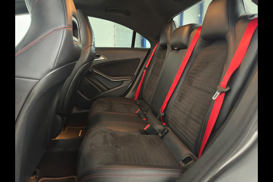 Mercedes-Benz CLA-Klasse 180 Business Solution AMG|PANO|AMG PAKKET|AUTOMAAT