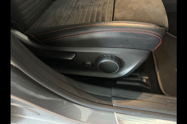 Mercedes-Benz CLA-Klasse 180 Business Solution AMG|PANO|AMG PAKKET|AUTOMAAT