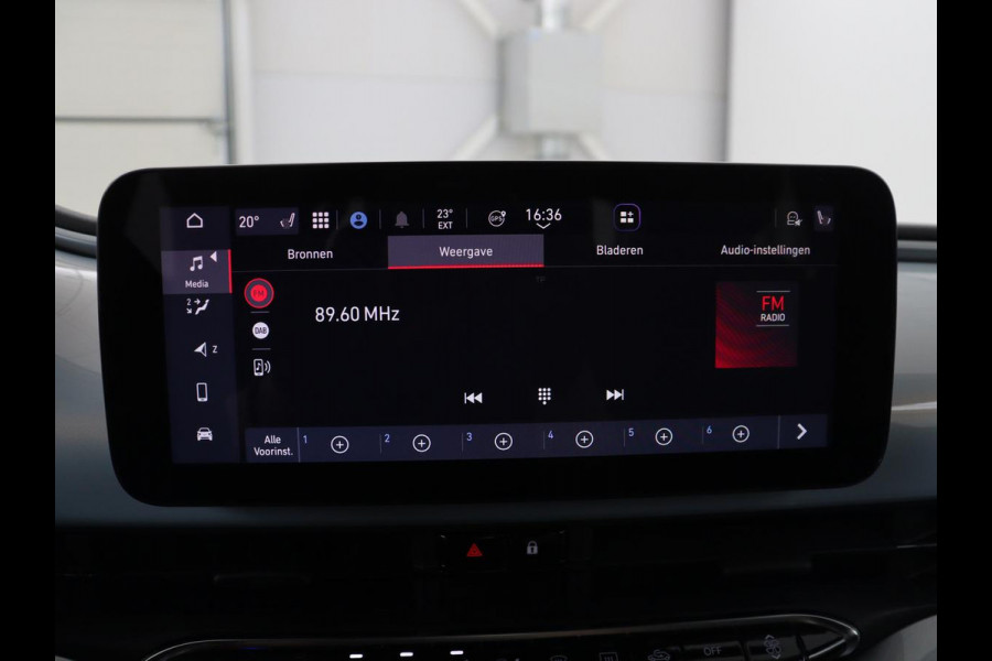 Fiat 500 Cabrio Icon 42 kWh | SOH 90,5 | 3 Fase | Adaptive cruise | Camera | Carplay | DAB | Climate control | Stoelverwarming | Navi. Full map |