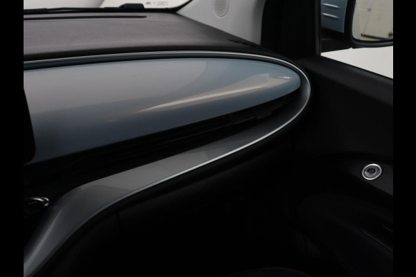 Fiat 500 Cabrio Icon 42 kWh | SOH 90,5 | 3 Fase | Adaptive cruise | Camera | Carplay | DAB | Climate control | Stoelverwarming | Navi. Full map |