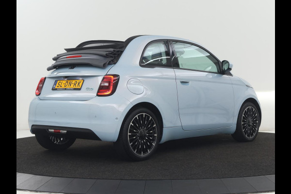 Fiat 500 Cabrio Icon 42 kWh | SOH 90,5 | 3 Fase | Adaptive cruise | Camera | Carplay | DAB | Climate control | Stoelverwarming | Navi. Full map |