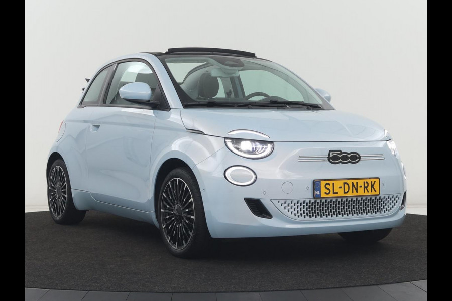 Fiat 500 Cabrio Icon 42 kWh | SOH 90,5 | 3 Fase | Adaptive cruise | Camera | Carplay | DAB | Climate control | Stoelverwarming | Navi. Full map |