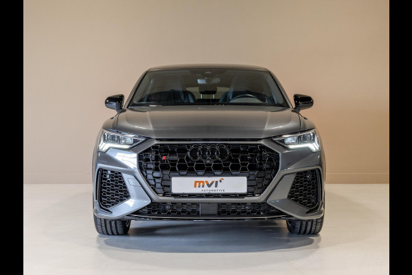 Audi Q3 Sportback TFSI RS / 400pk / Panorama dak / Keramische remschijven / RS Sportuitlaat /