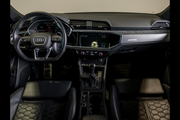 Audi Q3 Sportback TFSI RS / 400pk / Panorama dak / Keramische remschijven / RS Sportuitlaat /