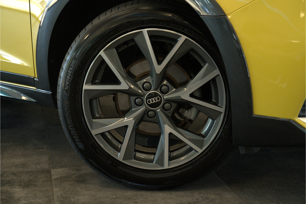 Audi A1 citycarver 35 TFSI epic Carplay PDC 17'' 24 Maanden garantie* (Vraag naar de voorwaarden)