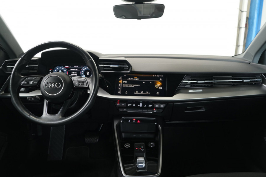 Audi A3 Limousine 30 TFSI Pro Line Automaat - N.A.P. Airco, Cruise, Virtual display, Carplay.