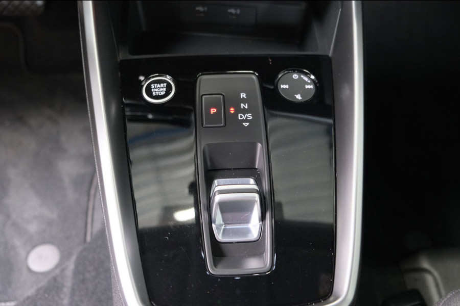 Audi A3 Limousine 30 TFSI Pro Line Automaat - N.A.P. Airco, Cruise, Virtual display, Carplay.