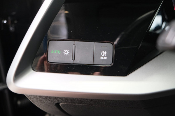 Audi A3 Limousine 30 TFSI Pro Line Automaat - N.A.P. Airco, Cruise, Virtual display, Carplay.