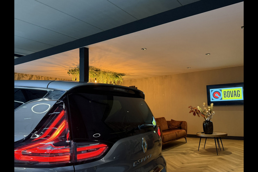 Renault Espace 1.8 TCe Initiale Paris 7P.|Trekhaak|Pano|Carplay|Head-Up|Adaptieve Cruise|Camera|Lane Assist|Leder|Rijklaar