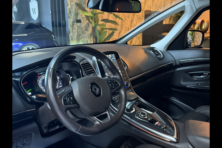 Renault Espace 1.8 TCe Initiale Paris 7P.|Trekhaak|Pano|Carplay|Head-Up|Adaptieve Cruise|Camera|Lane Assist|Leder|Rijklaar