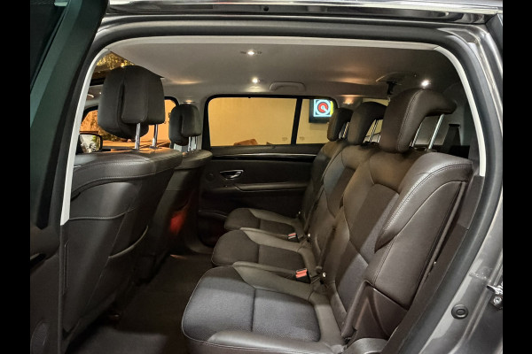 Renault Espace 1.8 TCe Initiale Paris 7P.|Trekhaak|Pano|Carplay|Head-Up|Adaptieve Cruise|Camera|Lane Assist|Leder|Rijklaar