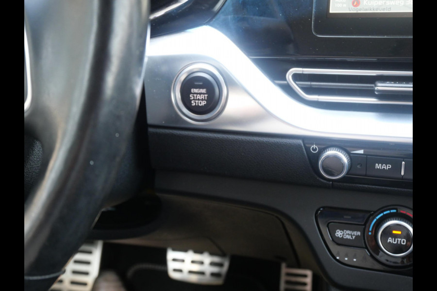 Kia Niro 1.6 GDi Hybrid DynamicPlusLine | Stoel/Stuurverwarming | Navi | Adaptief | Dode Hoek |