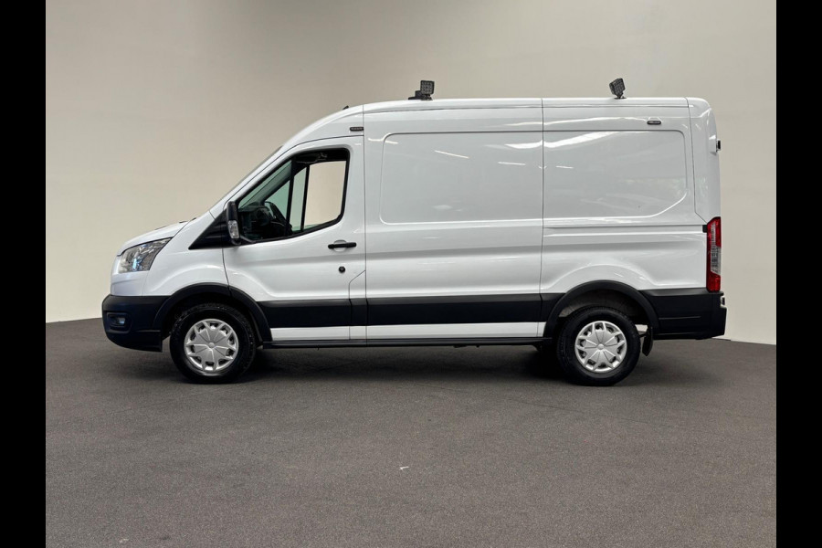 Ford Transit 310 2.0 TDCI L2H2 Trend 130PK Airco Cruise Control Stoelverwarming Verwarmbare voorruit Parkeersensoren Elektrische verstelbare voorstoel