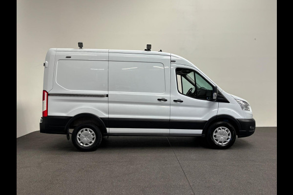 Ford Transit 310 2.0 TDCI L2H2 Trend 130PK Airco Cruise Control Stoelverwarming Verwarmbare voorruit Parkeersensoren Elektrische verstelbare voorstoel