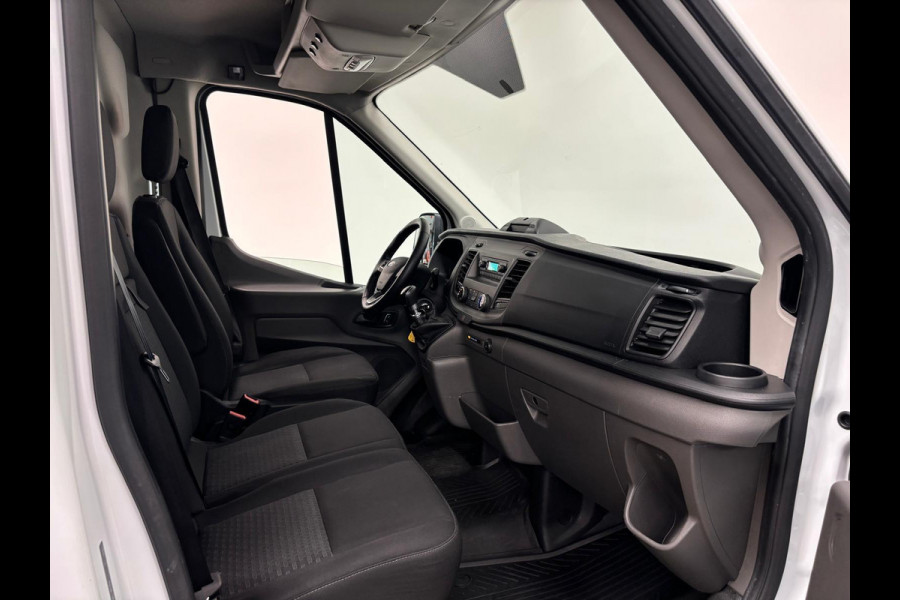 Ford Transit 310 2.0 TDCI L2H2 Trend 130PK Airco Cruise Control Stoelverwarming Verwarmbare voorruit Parkeersensoren Elektrische verstelbare voorstoel