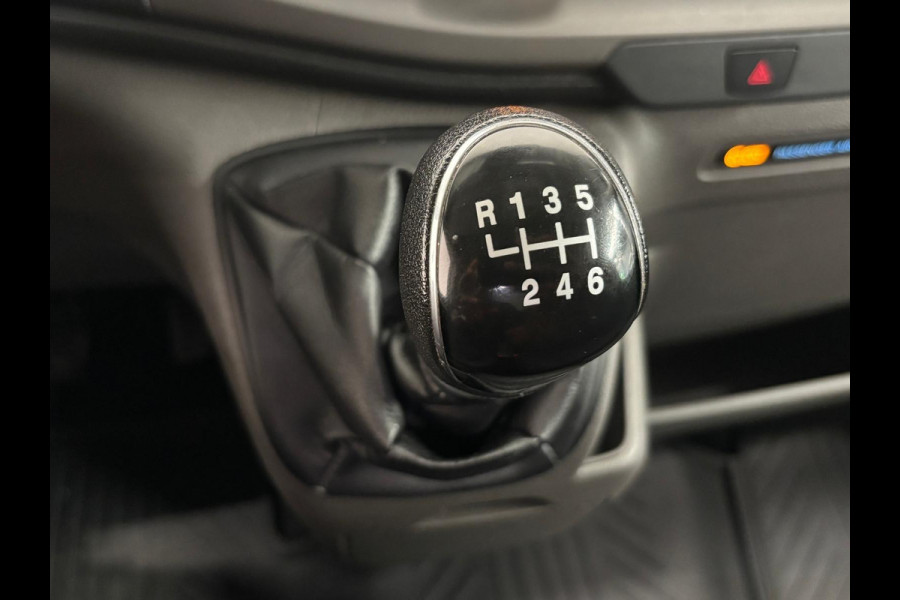 Ford Transit 310 2.0 TDCI L2H2 Trend 130PK Airco Cruise Control Stoelverwarming Verwarmbare voorruit Parkeersensoren Elektrische verstelbare voorstoel