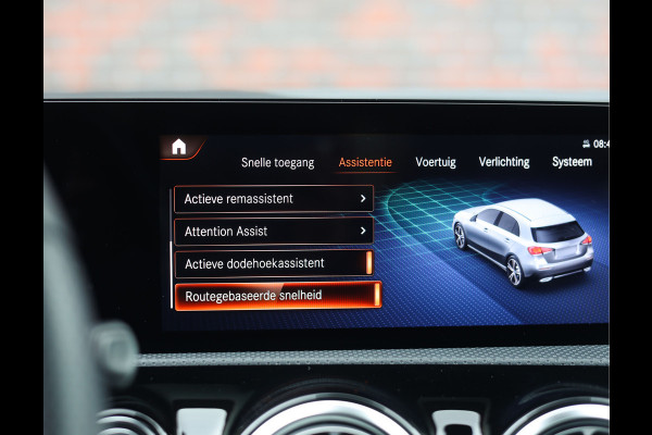Mercedes-Benz A-Klasse 250 e AMG Line | Pano - Camera - ACC