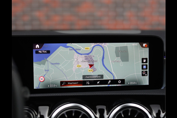 Mercedes-Benz A-Klasse 250 e AMG Line | Pano - Camera - ACC