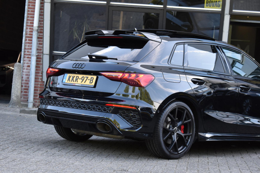 Audi A3 Sportback 2.5 TFSI RS 3 quattro HUD Pano Massage Keyless B&O Lane