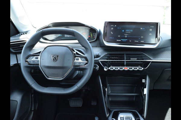 Peugeot 208 1.2 Hybrid 110 e-DCS6 Style | AIRCO | CRUISE CONTROL | APPLE CARPLAY | PARKEERSENSOREN |