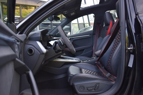 Audi A3 Sportback 2.5 TFSI RS 3 quattro HUD Pano Massage Keyless B&O Lane