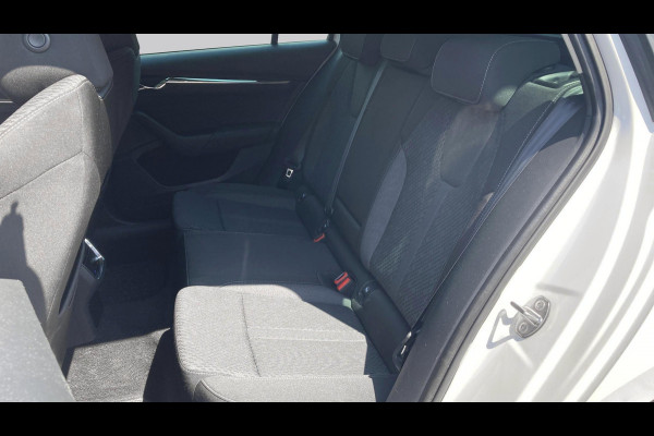 Škoda Octavia Combi 1.0 e-TSI DSG 110pk Business Edition Plus | Camera | Stoelverwarming | Side assist | Acc