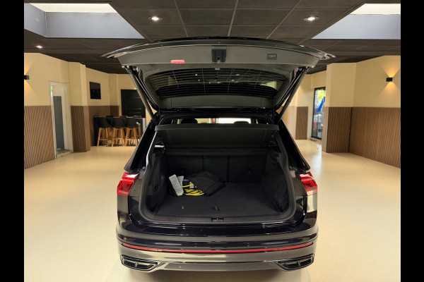 Volkswagen Tiguan 1.4 TSI Business R-LINE |Pano|Matrix|Keyless|Blindspot|