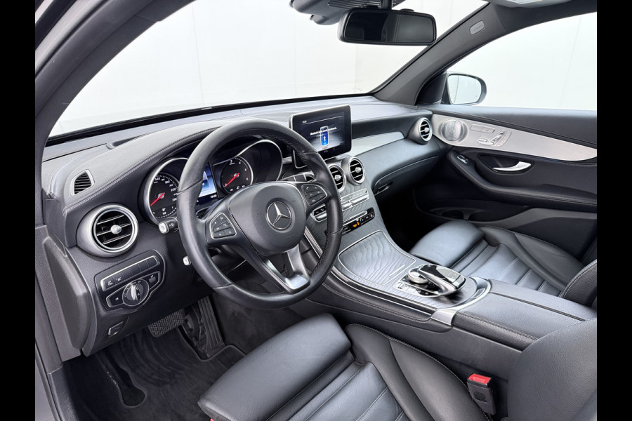 Mercedes-Benz GLC Coupé 220 d 4MATIC AMG line | Schuifdak Trekhaak HUD Memory Burmester