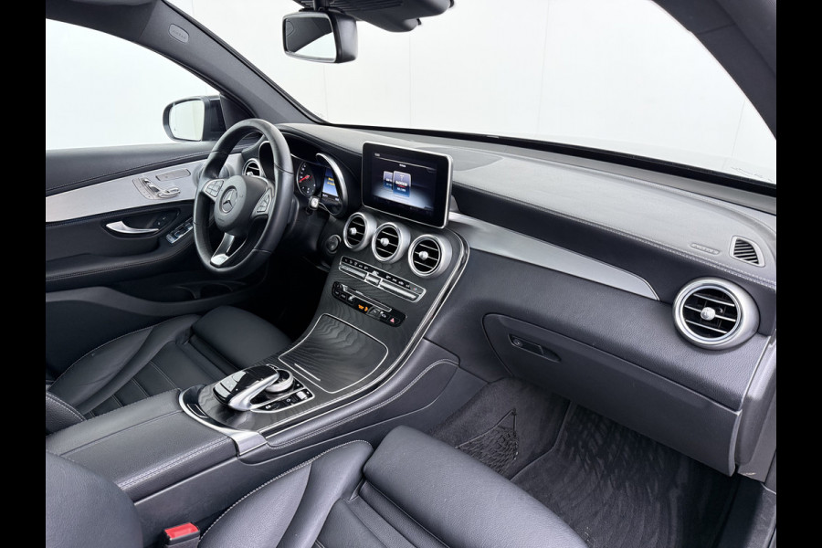Mercedes-Benz GLC Coupé 220 d 4MATIC AMG line | Schuifdak Trekhaak HUD Memory Burmester