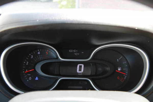 Renault Trafic 2.0 dCi 120PK L2H1 Work Edition / Laadruimte inrichting / Navi / 3 zits