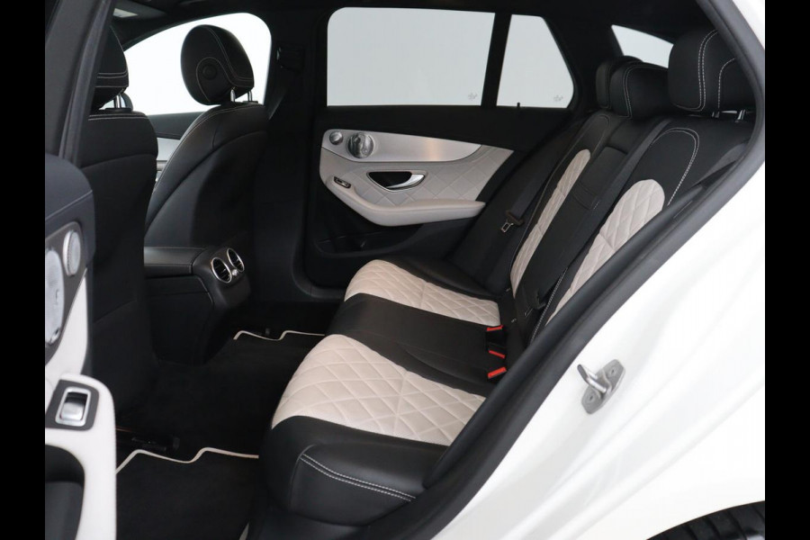 Mercedes-Benz C-Klasse Estate 300 e Business Solution AMG Limited | Panoramadak | Leder Exclusief | Burmester Surround | Stoelverwarming | Camera | Carplay | Dodehoek detectie | Navigatie | Full LED