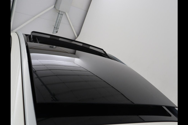 Mercedes-Benz C-Klasse Estate 300 e Business Solution AMG Limited | Panoramadak | Leder Exclusief | Burmester Surround | Stoelverwarming | Camera | Carplay | Dodehoek detectie | Navigatie | Full LED