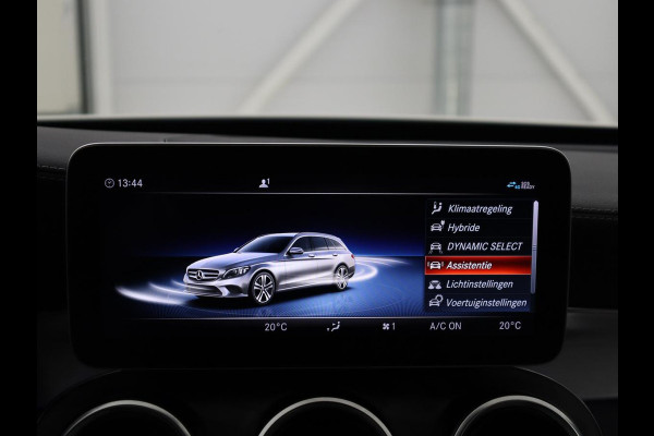 Mercedes-Benz C-Klasse Estate 300 e Business Solution AMG Limited | Panoramadak | Leder Exclusief | Burmester Surround | Stoelverwarming | Camera | Carplay | Dodehoek detectie | Navigatie | Full LED