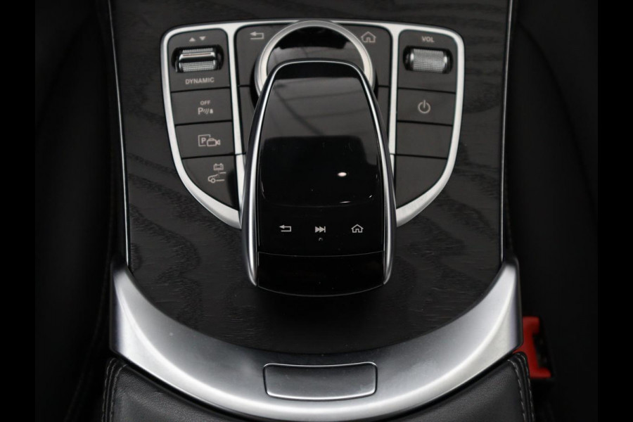 Mercedes-Benz C-Klasse Estate 300 e Business Solution AMG Limited | Panoramadak | Leder Exclusief | Burmester Surround | Stoelverwarming | Camera | Carplay | Dodehoek detectie | Navigatie | Full LED