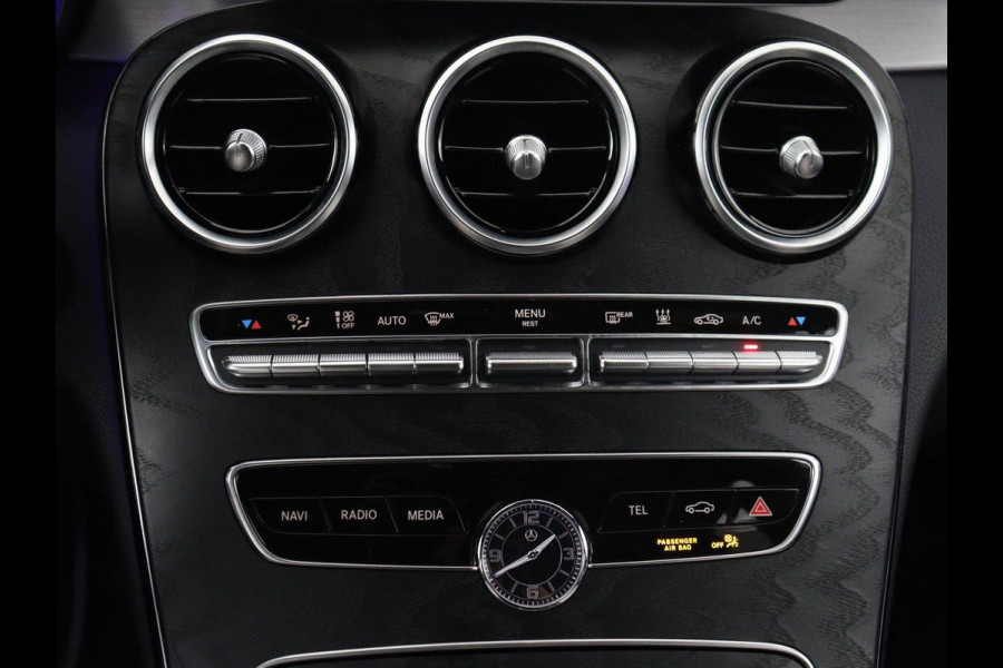 Mercedes-Benz C-Klasse Estate 300 e Business Solution AMG Limited | Panoramadak | Leder Exclusief | Burmester Surround | Stoelverwarming | Camera | Carplay | Dodehoek detectie | Navigatie | Full LED