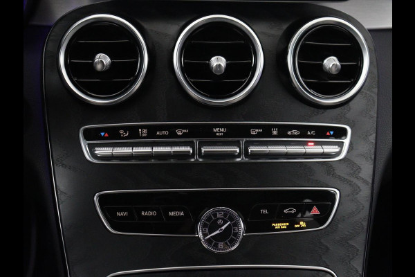 Mercedes-Benz C-Klasse Estate 300 e Business Solution AMG Limited | Panoramadak | Leder Exclusief | Burmester Surround | Stoelverwarming | Camera | Carplay | Dodehoek detectie | Navigatie | Full LED