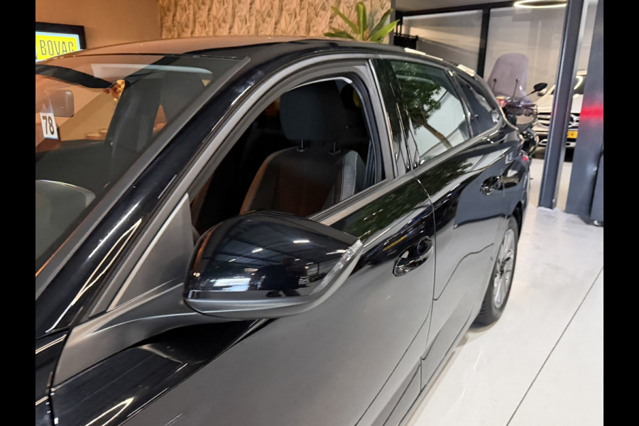 Peugeot 308 SW 1.2 PureTech Allure|Trekhaak|i-Cockpit|CarPlay|Adaptieve Cruise|Keyless|LED+Xenon|Rijklaar
