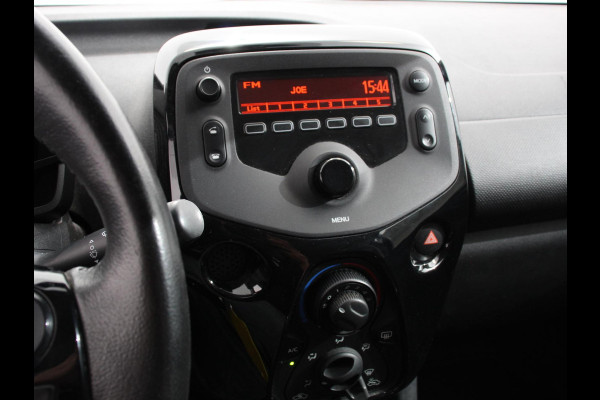Citroën C1 1.0 VTi Feel Pack comfort Airco Bluetooth Extra getint glas Led 5 deurs