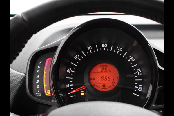 Citroën C1 1.0 VTi Feel Pack comfort Airco Bluetooth Extra getint glas Led 5 deurs