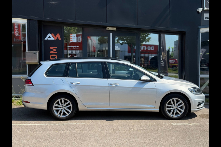 Volkswagen Golf 2.0 TDI Highline | ACC | PDC | Stoelver.