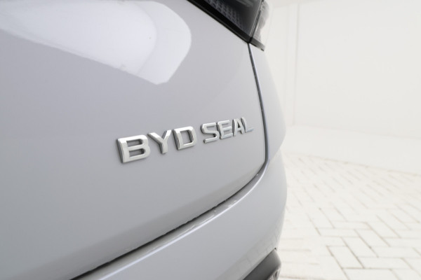 BYD Seal Design RWD 82.5 kWh Fabrieksnieuw! BOM vol opties!
