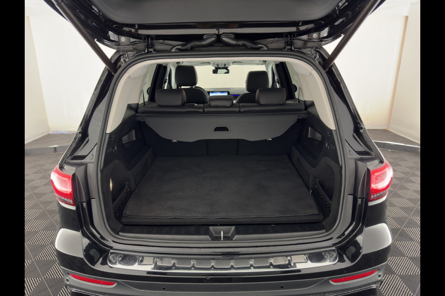Mercedes-Benz Glb 250 4MATIC AMG-Sportpack Premium Plus Aut. *PANO | TOWBAR | LEATHER-MICROFIBRE | FULL-LED | AMBIENTLIGHT | WIDE-COCKPIT | HEATED-SPORTSEATS | KEYLESS | NAVI-FULLMAP | ECC | SHIFTPADDLES | MEMORY-PACK | PDC | CRUISE | 20''ALU*